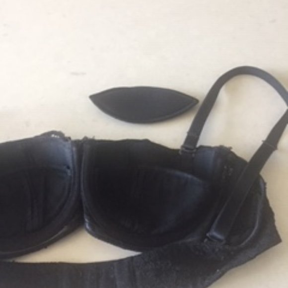 Agent Provocateur Bras 32B and 32C - Picture 13 of 13